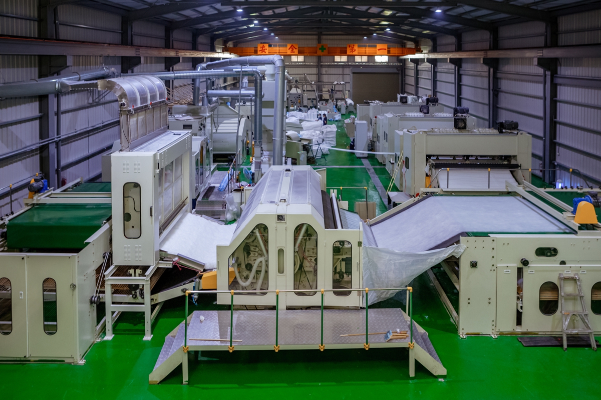 追求品質,領先市場,超越期待